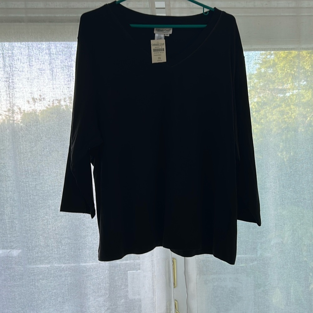Cold water creek black 3/4 sleeve v neck tee never worn
